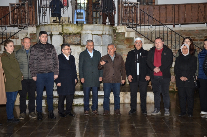 Başkan Özdemir “Şehitlerin kanı üzerine siyaset yapılmasına  asla müsaade etmeyeceğiz”