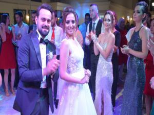 Genç çiftin en mutlu günü