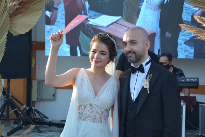 Kırkuşu Ve Çakır Ailelerinin Mutlu Günü