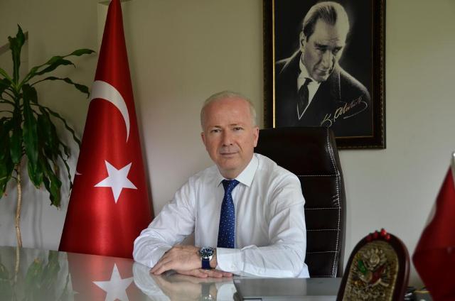 Başkan Karaarslan; “İlaç Yokluğunun Sorumlusu Eczacılar Değildir”